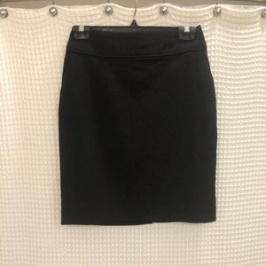 H&M black pencil skirt